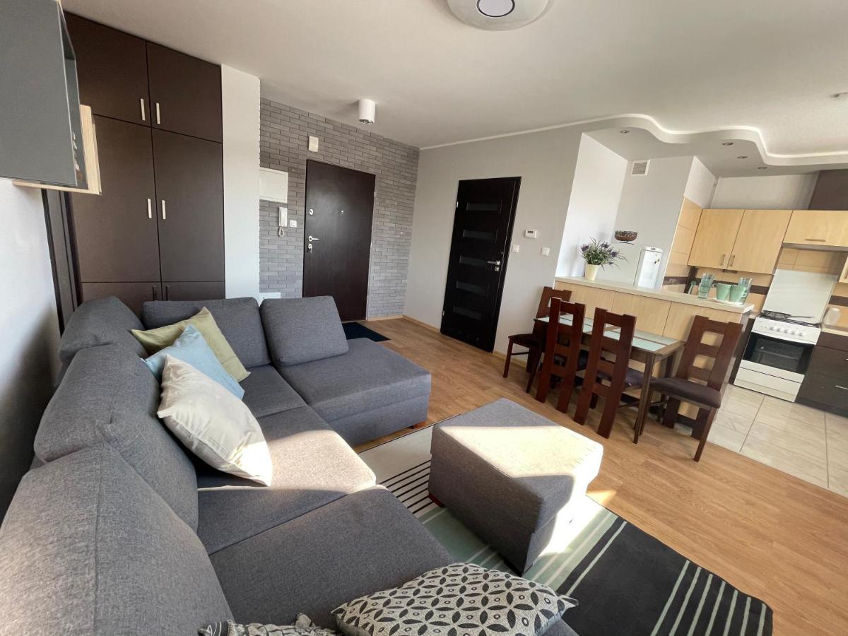 Komfortowe Studio 52 M2 W Centrum Grojca Grojec  Esterno foto