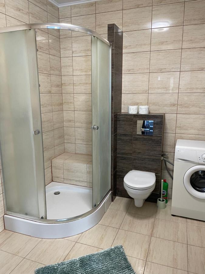 Komfortowe Studio 52 M2 W Centrum Grojca Grojec  Esterno foto