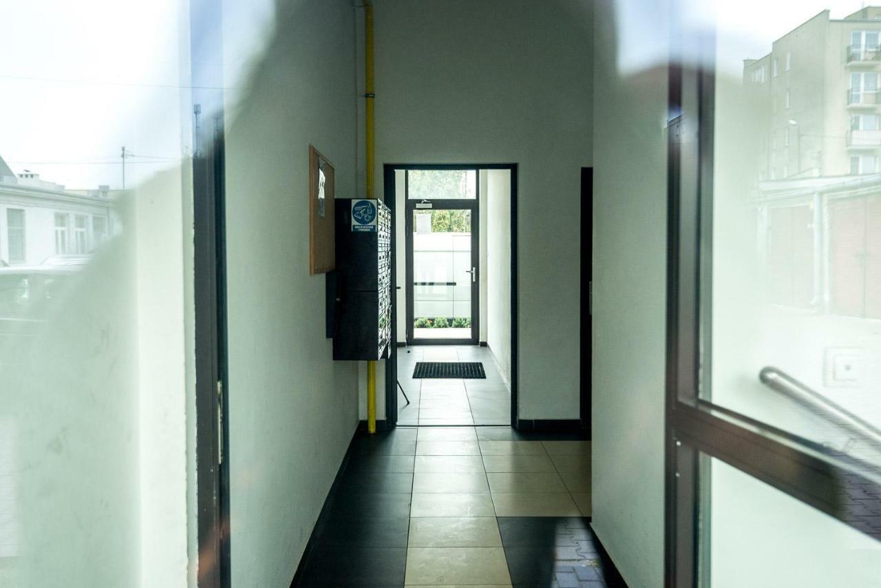 Komfortowe Studio 52 M2 W Centrum Grojca Grojec  Esterno foto